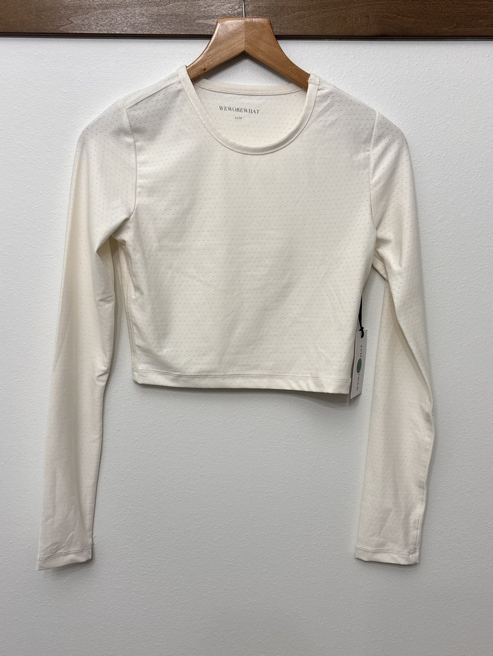 We Wore What long sleeve athletic top size xs nwt